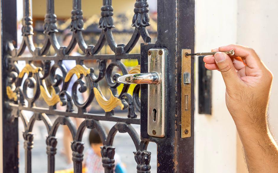 porte intérieure bloquée Chatou